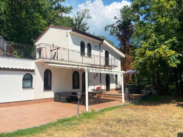 Casa in vendita a Zafferana Etnea, Sicilia
