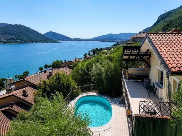 Casa in vendita a Predore, Lombardia
