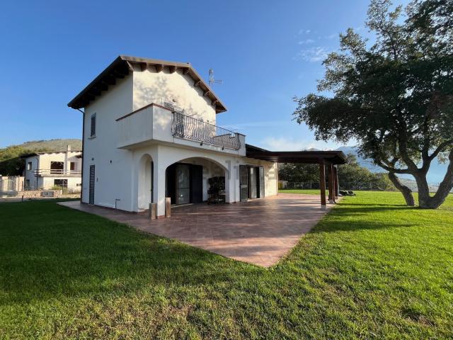 Casa in vendita a Itri, Lazio