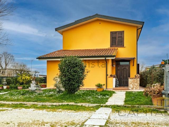 Casa in vendita a Unione dei Comuni Circondario dell'Empolese Valdelsa, Fucecchio