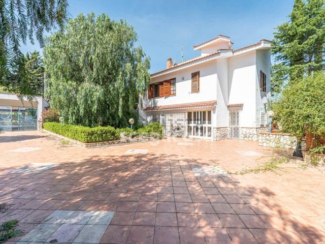 Casa in vendita a Piraineto, Carini