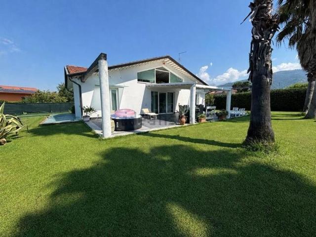 Casa in vendita a San Cristoforo, Marina Di Massa