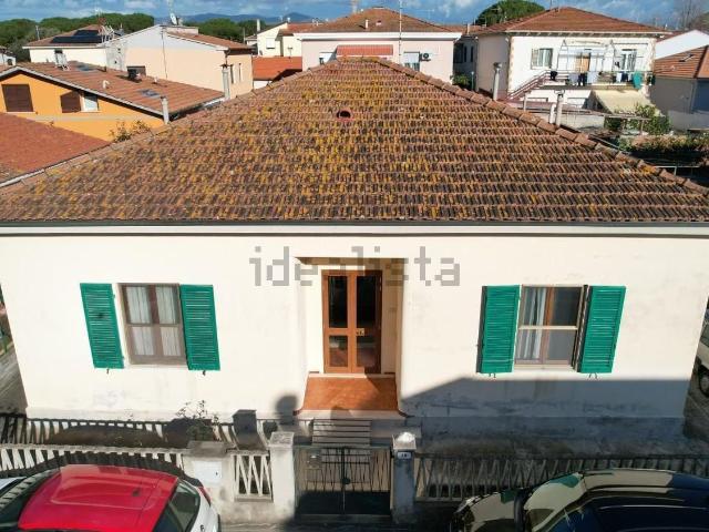 Casa in vendita a Rosignano Marittimo, Toscana