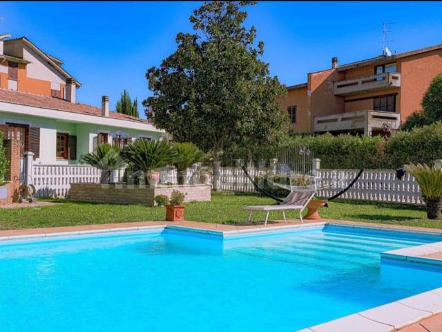 Casa in vendita a Gallese, Lazio