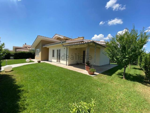 Casa in vendita a Roma Capitale, Lazio