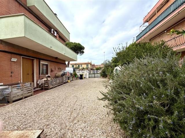 Casa in vendita a Torre Flavia, Roma Capitale