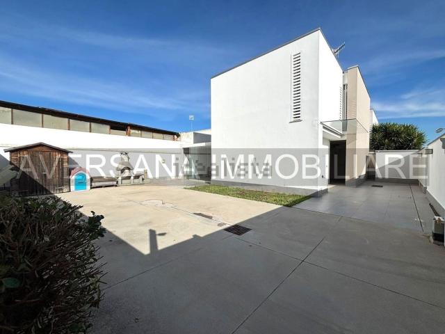 Casa in vendita a San Marcellino, Caserta