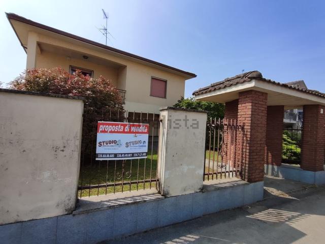 Casa in vendita a Gambolò, Lombardia