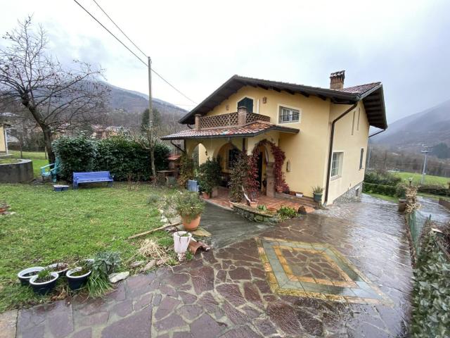 Casa in vendita a Unione di comuni Montana Lunigiana, Comano