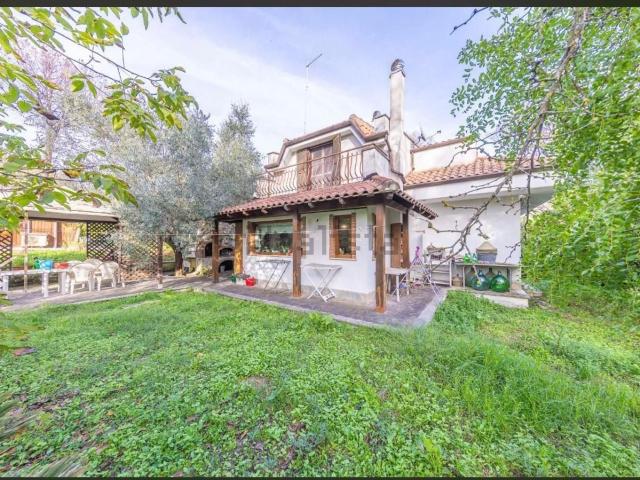 Casa in vendita a Monte San Biagio, Roma Capitale