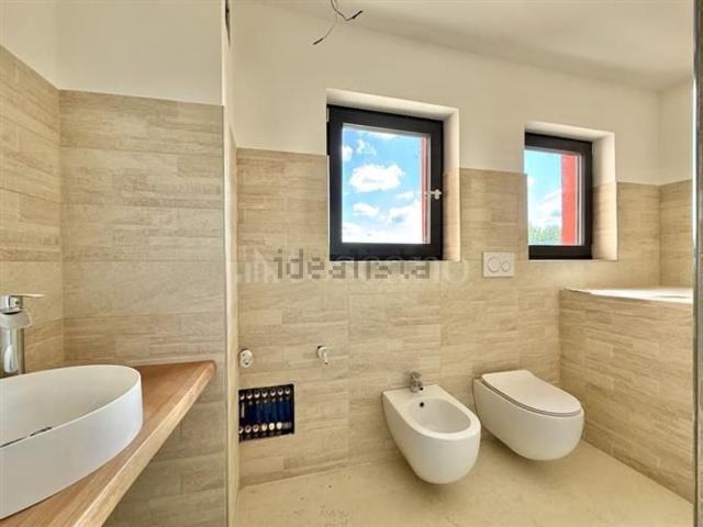 Casa in vendita a Peschiera Del Garda, Veneto