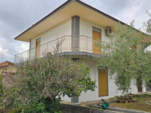 Casa in vendita a Massannunziata, Mascalucia