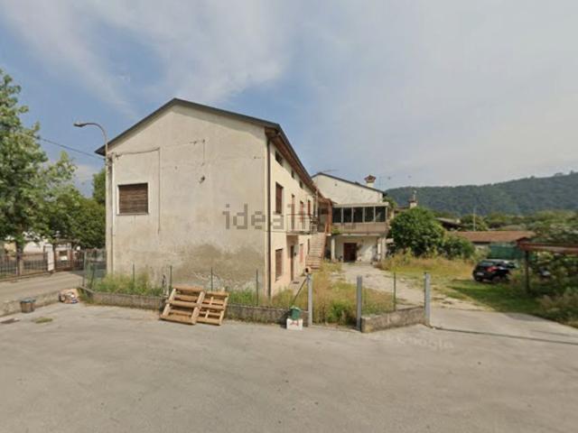 Casa in vendita a Trissino, Vicenza