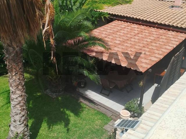 Casa in vendita a Fontane Bianche, Siracusa