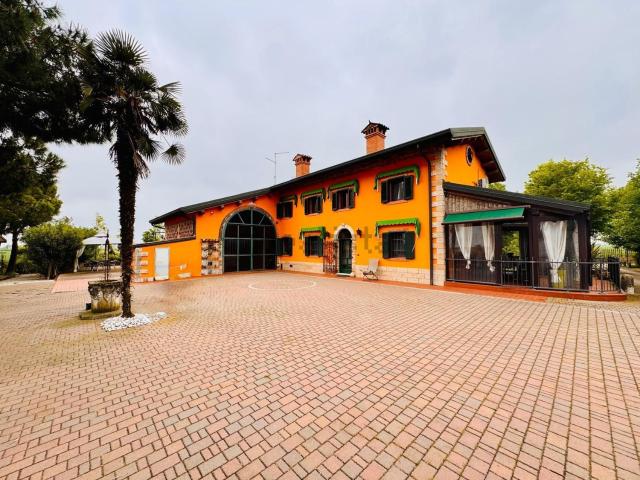 Casa in vendita a Bovolone, Veneto