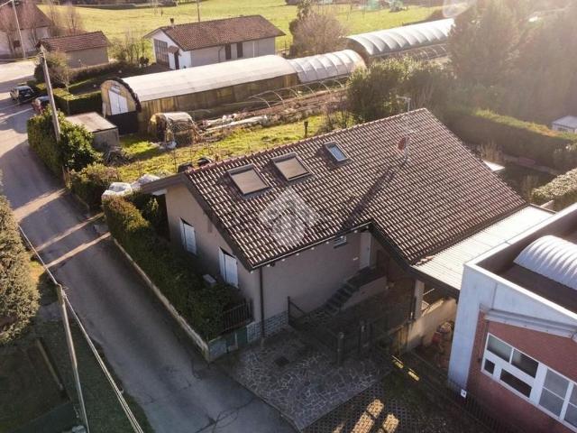 Casa in vendita a Galgiana, Casatenovo