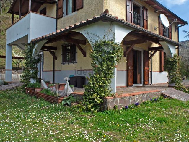 Casa in vendita a Firenzuola, Toscana