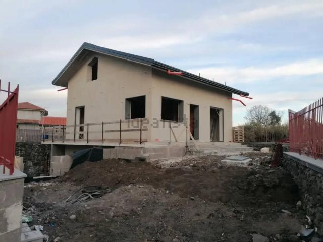 Casa in vendita a Pedara, Sicilia