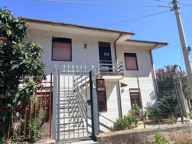 Casa in vendita a Aquino, Monreale
