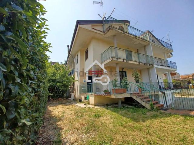 Casa in vendita a Castelnuovo Cilento, Campania