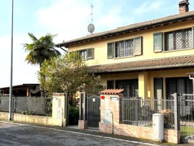 Casa in vendita a Caselle Lurani, Lombardia