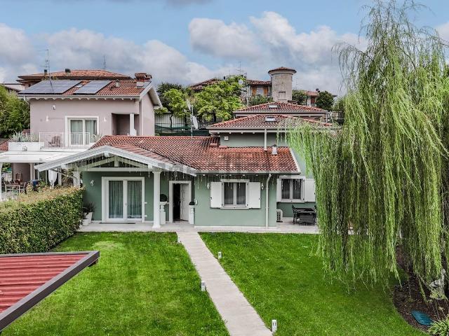Casa in vendita a Lonato, Lombardia