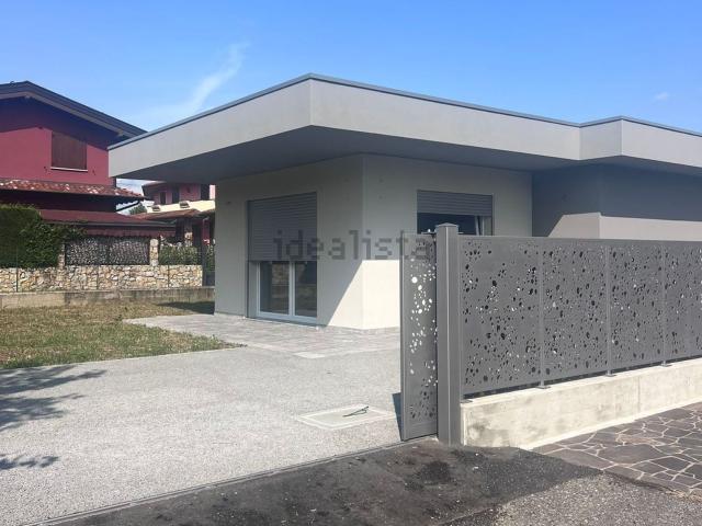 Casa in vendita a Filago, Lombardia