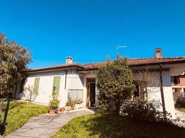 Casa in vendita a Marina di Carrara, Carrara