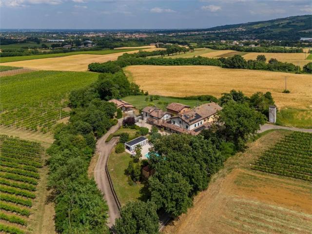 Casa in vendita a Tresinaro - Secchia, Re