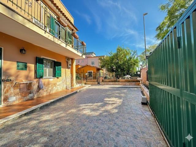 Casa in vendita a Tor Sapienza, Montecompatri