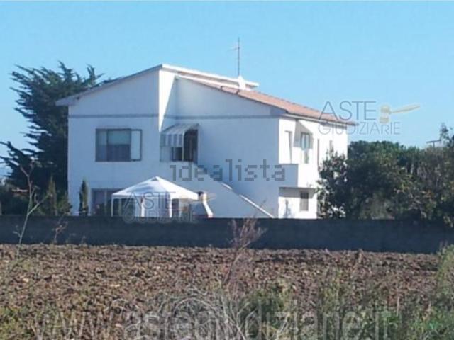 Casa in vendita a Cecina, Livorno