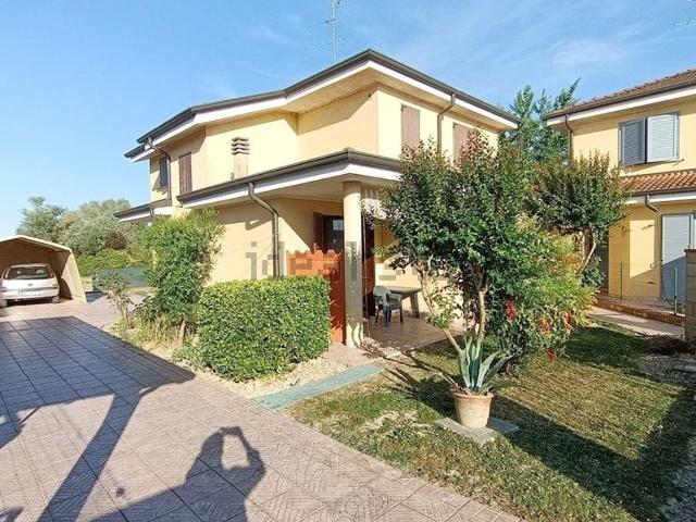 Casa in vendita a Moglia, Lombardia