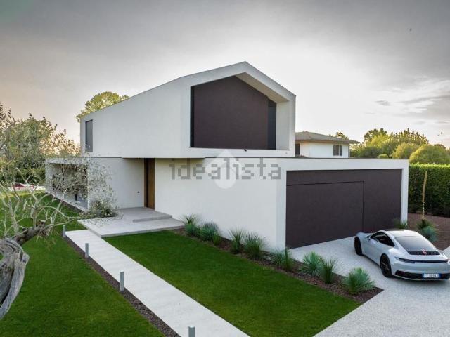 Casa in vendita a Montechiarugolo, Reggio Emilia