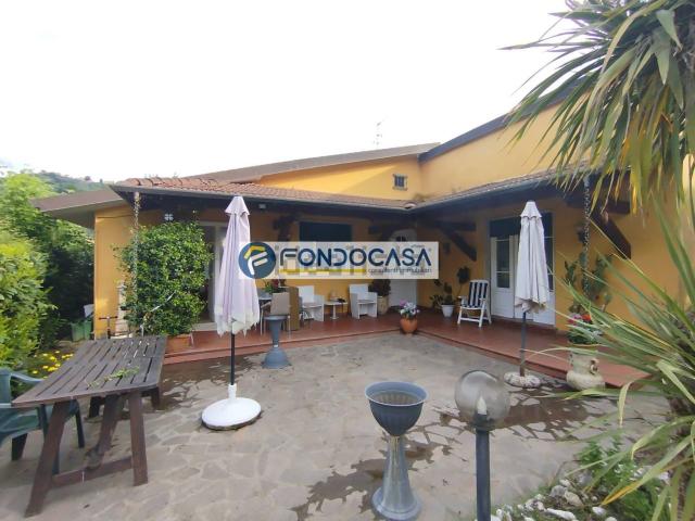 Casa in vendita a Luciano, Massarosa