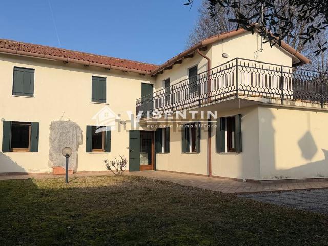 Casa in vendita a Ponzano Veneto, Veneto