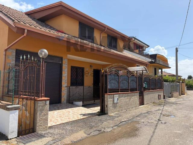 Casa in vendita a Simonelli, Minturno