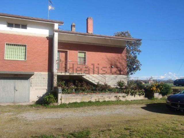 Casa in vendita a Val d’Enza, Re