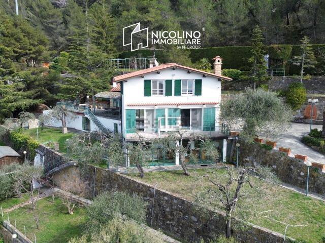 Casa in vendita a Riva Ligure, Liguria