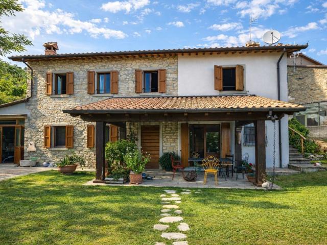 Casa in vendita a Pieve Santo Stefano, Toscana