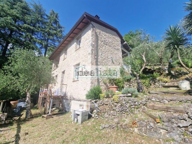 Casa in vendita a Arancio, Camaiore