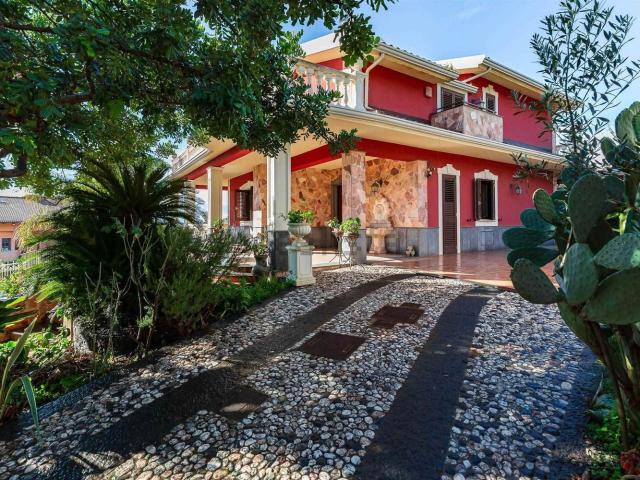 Casa in vendita a Belpasso, Sicilia