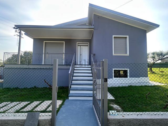 Casa in vendita a Vicina, Desenzano Del Garda