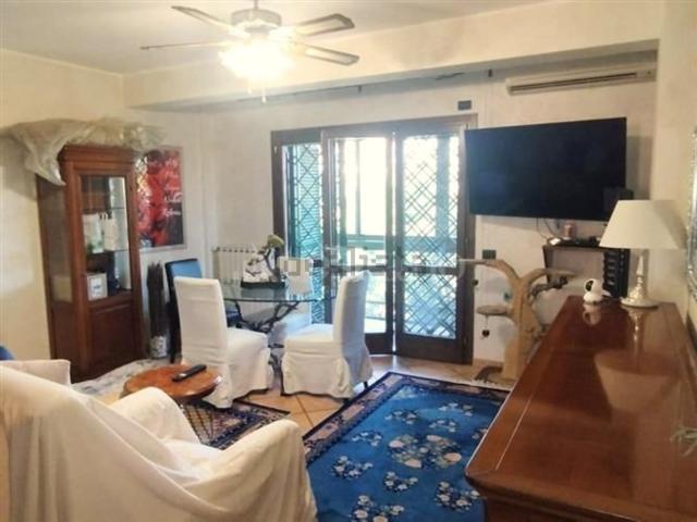Casa in vendita a Acilia Sud, Roma