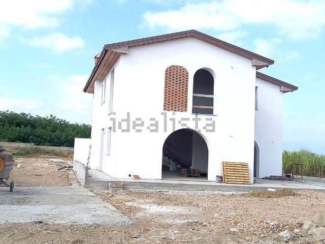 Casa in vendita a Quarrata, Toscana