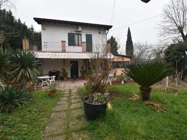 Casa in vendita a Bassa Reggiana, Re