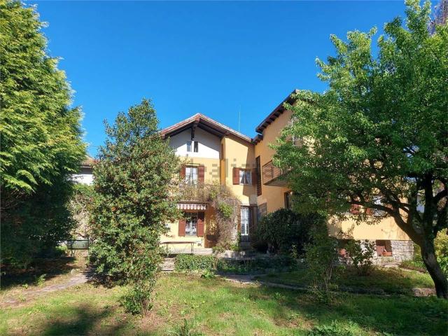 Casa in vendita a Comunità Montana del Piambello, Marchirolo