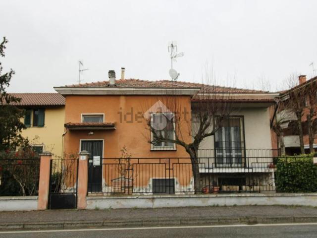 Casa in vendita a Sora, Pavia