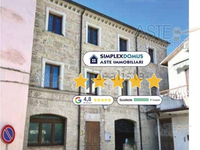 Casa in vendita a Cerreto d'Esi, Ancona