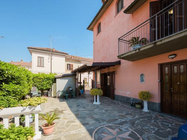 Casa in vendita a Borgarello, Lombardia