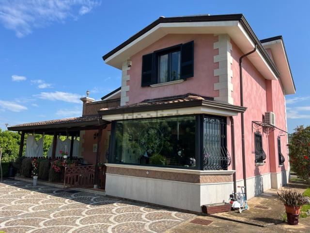 Casa in vendita a Dugenta, Campania